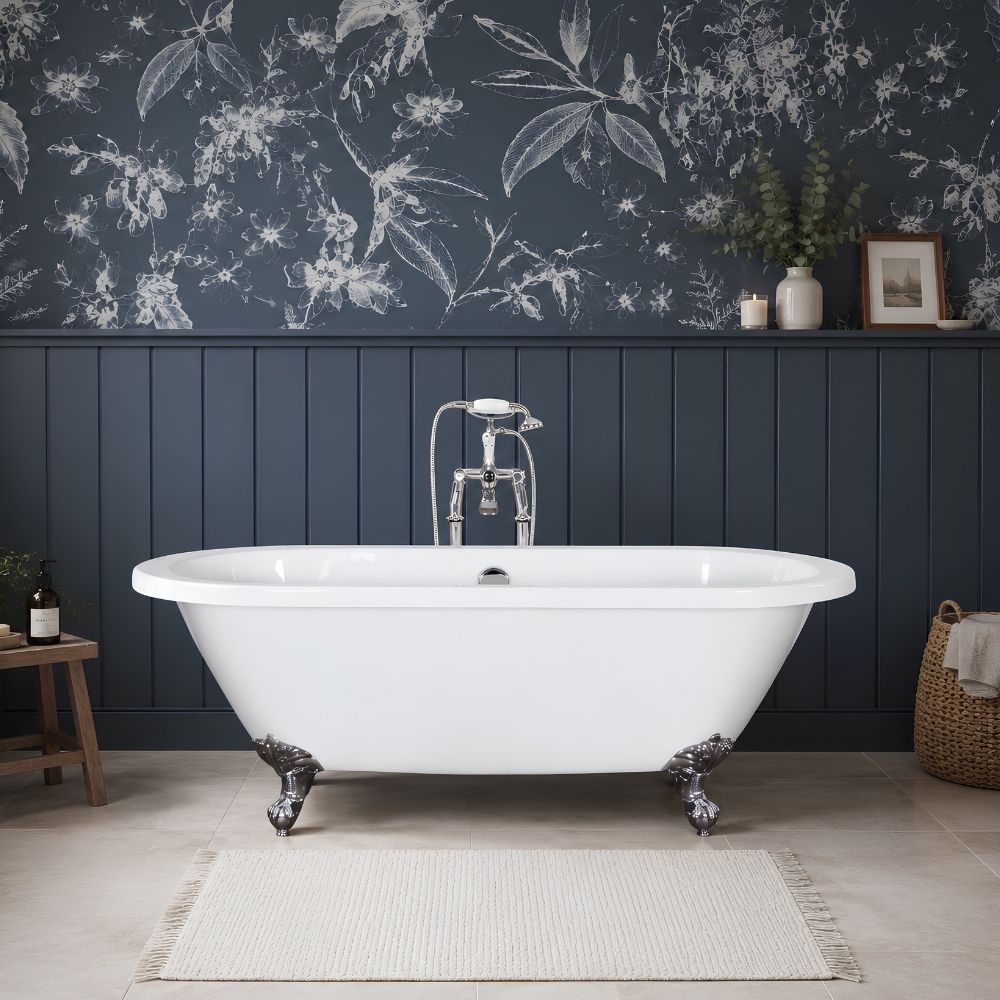 Matlock Acrylic Bath With Chrome Feet